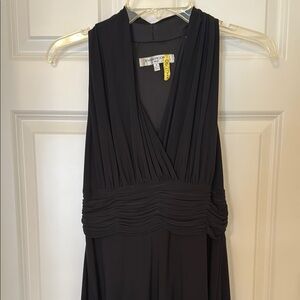 Evan Picone Black Midi Sleeveless Dress Timeless Elegance